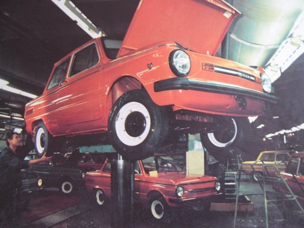 Запорожец по цене Mustang и другие советские авто в сравнении с иномарками