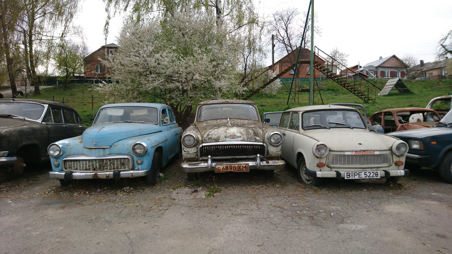 В Украине нашли свалку с редкими ретро-авто
