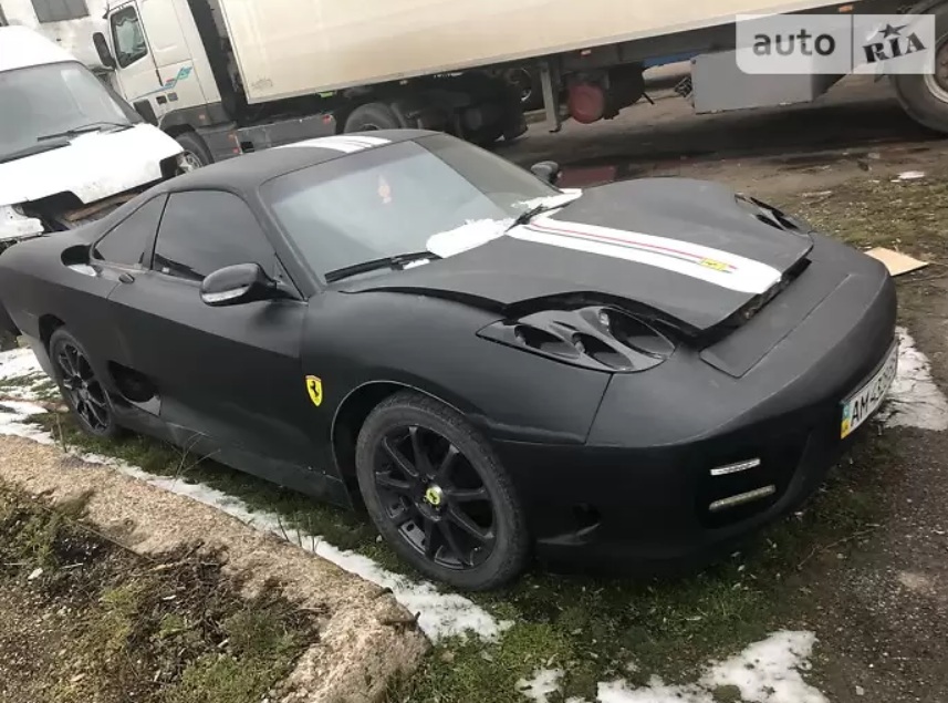 В Украине на продажу выставили недорогую копию Ferrari