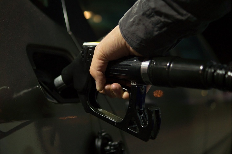 Как определить качественный бензин: Топ советы