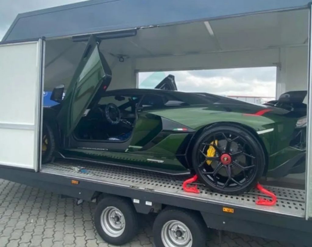 В Украине появился самый крутой суперкар Lamborghini за 18 миллионов |  ТопЖыр