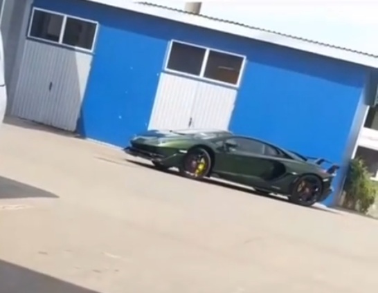 В областном центре заметили редкий суперкар Lamborghini за 18 миллионов