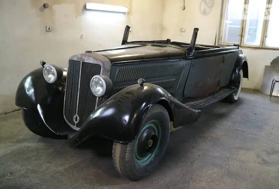 В Украине продают редчайший довоенный немецкий кабриолет