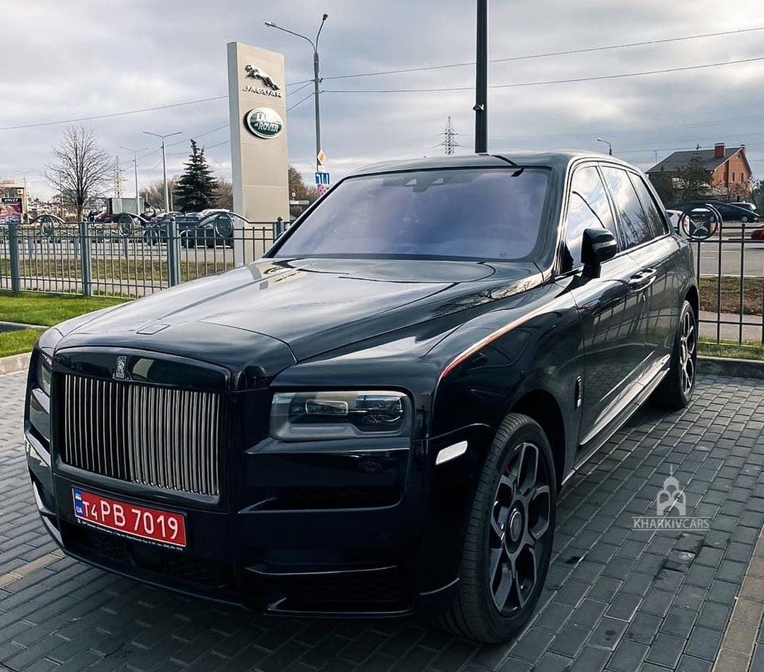 В Украине появился эксклюзивный лимитированный внедорожник Rolls-Royce