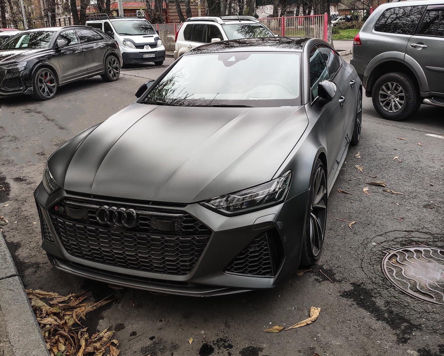 В украинском областном цене засняли пару заряженных Audi за 7 миллионов
