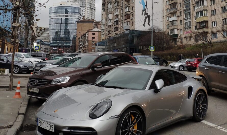 В Украине заметили новейший суперкар Porsche на еврономерах