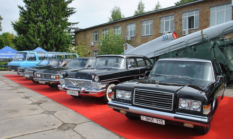 ЗіЛ Щербицького, Bentley Кеннеді та найстаріша українська мототехніка – відбувся 12-й фестиваль ретротехніки OldCarLand!