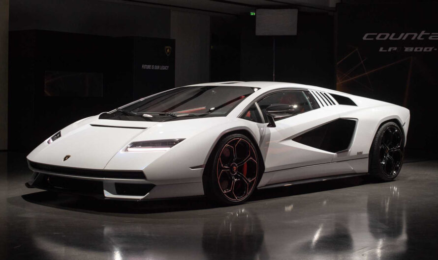 Lamborghini презентовала новую версию культовой модели Countach