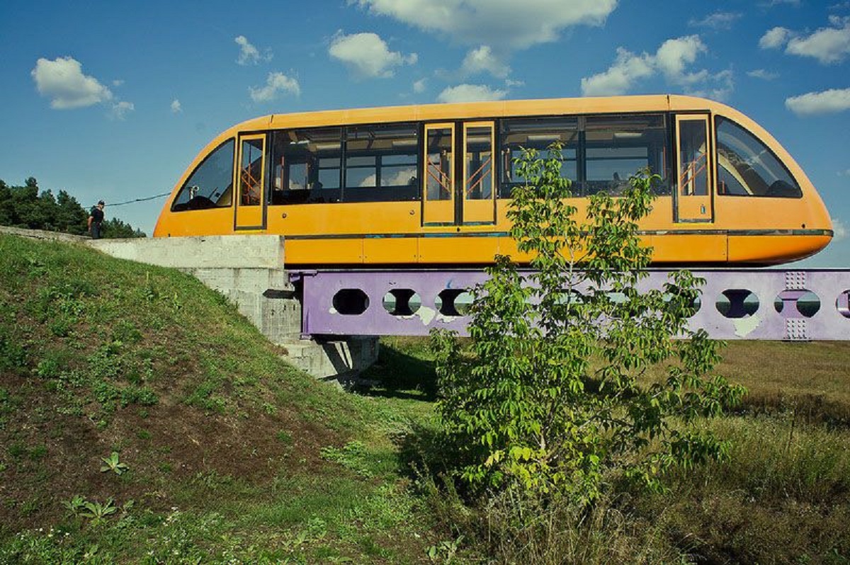 Единственный монорельсовый поезд в Украине спасли от утилизации (фото) 1