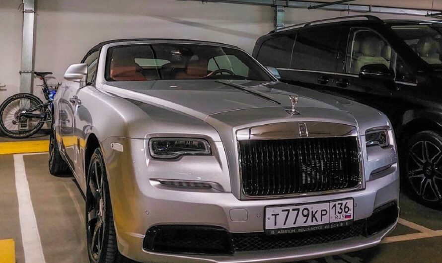 В Украине засветился редкий роскошный Rolls-Royce