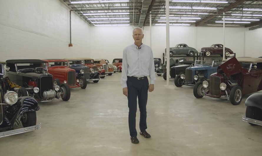 Как выглядит самая большая в мире коллекция раритетных Ford (видео)