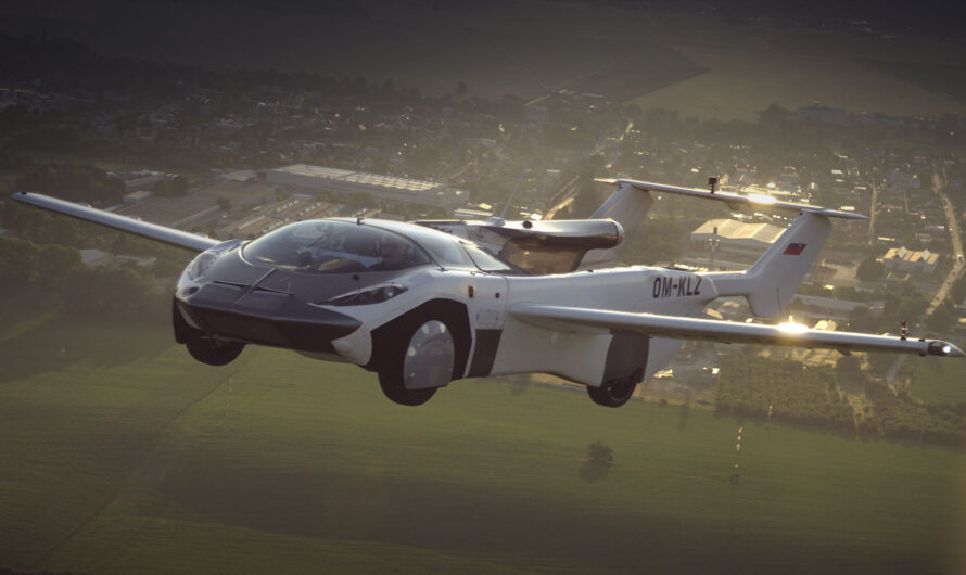 Впервые в истории летающий автомобиль AirCar получил разрешение на полеты