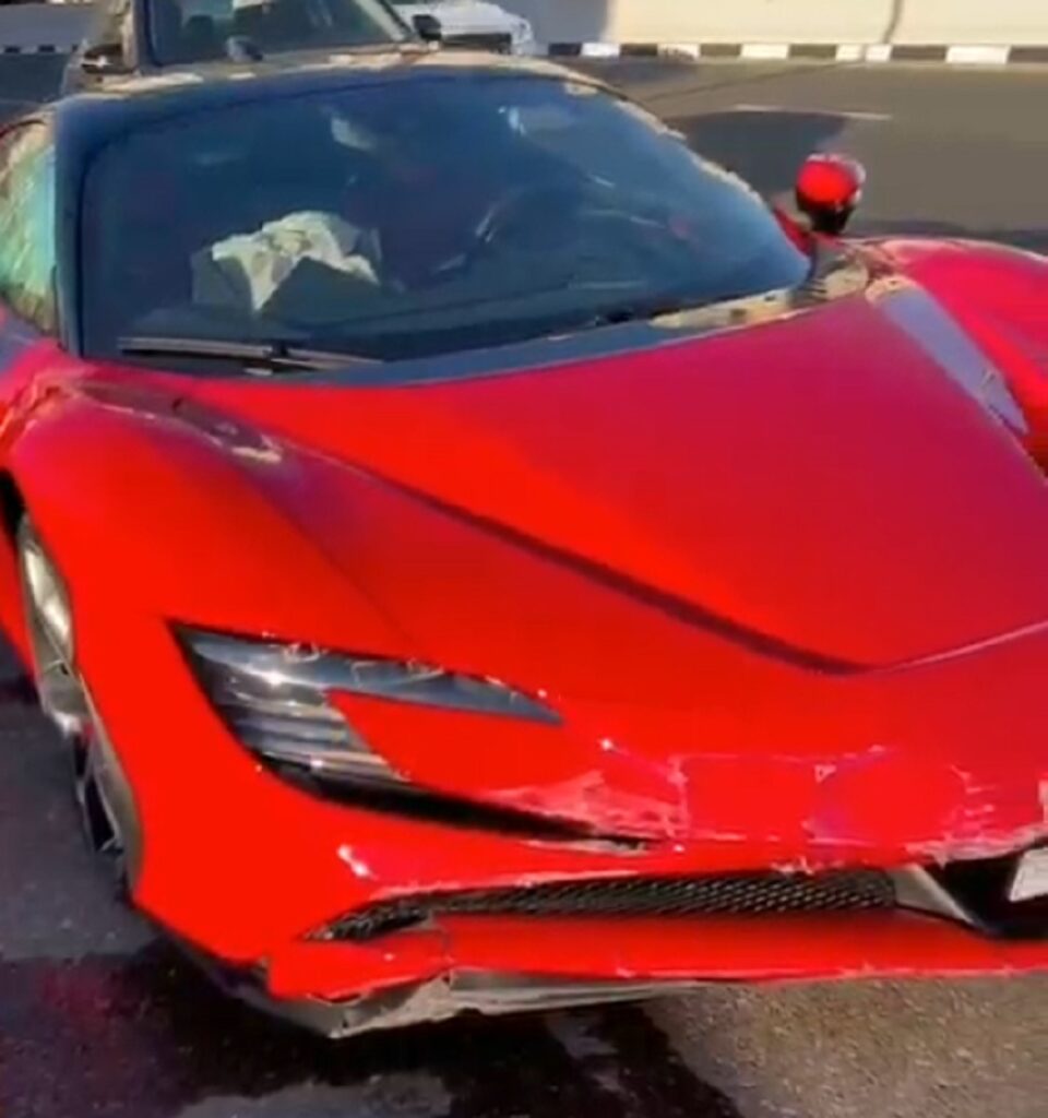 Украинец попал в ДТП на Ferrari за миллион долларов 1