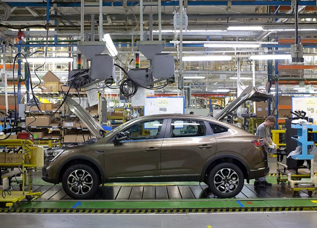 Завод Renault смог проработать под санкциями всего три дня 1