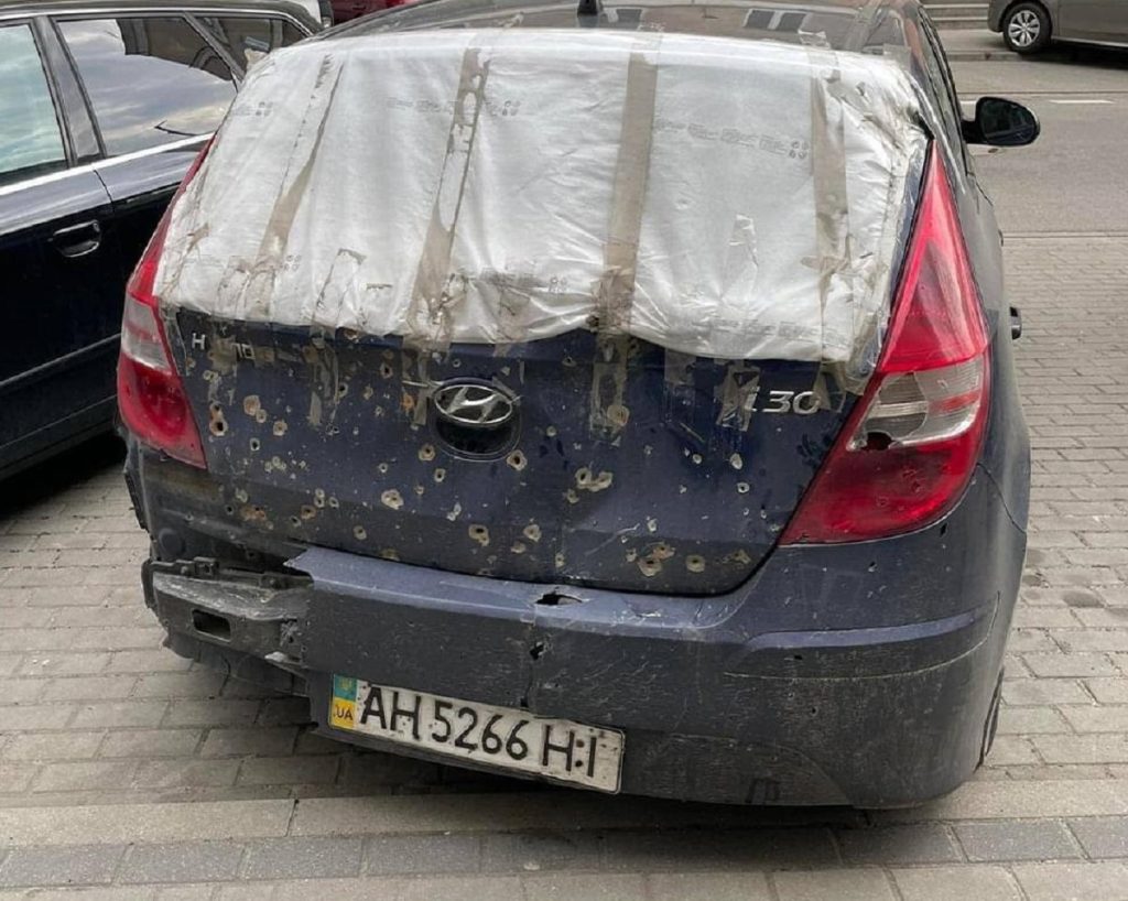 Поляки бесплатно восстановили автомобиль для беженцев из Мариуполя 1