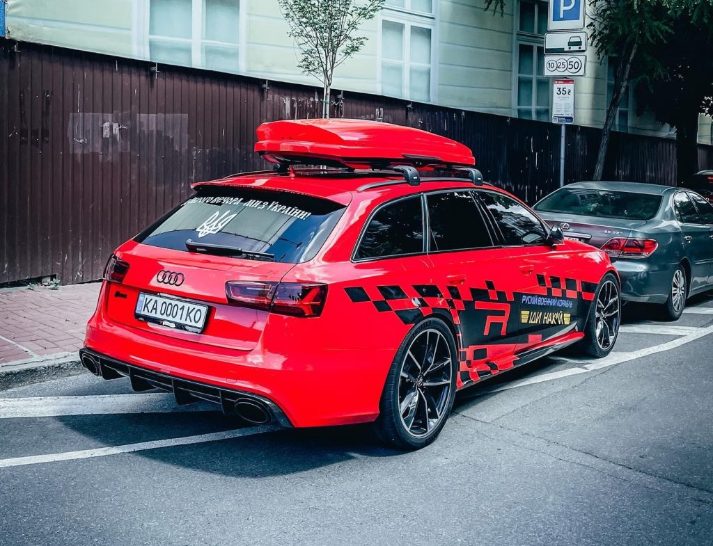 В Украине появился мощнейший Audi с патриотическим тюнингом 1