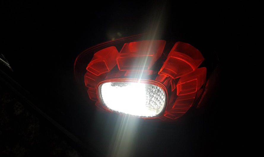 LED лампочки в поворотники и габариты: нюансы установки и выбора (видео)