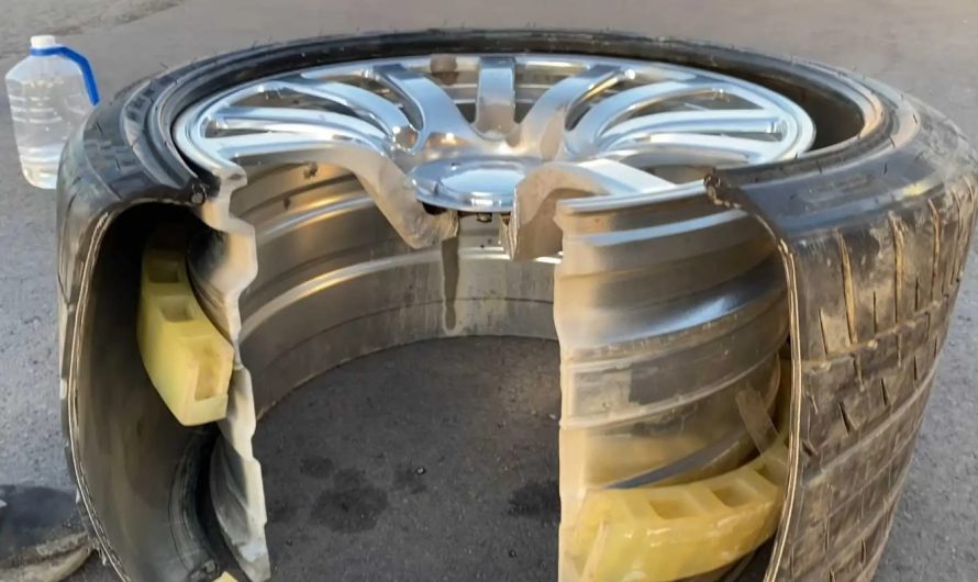 Блогери розрізали навпіл колесо від Bugatti Veyron за $25 тисяч (відео)