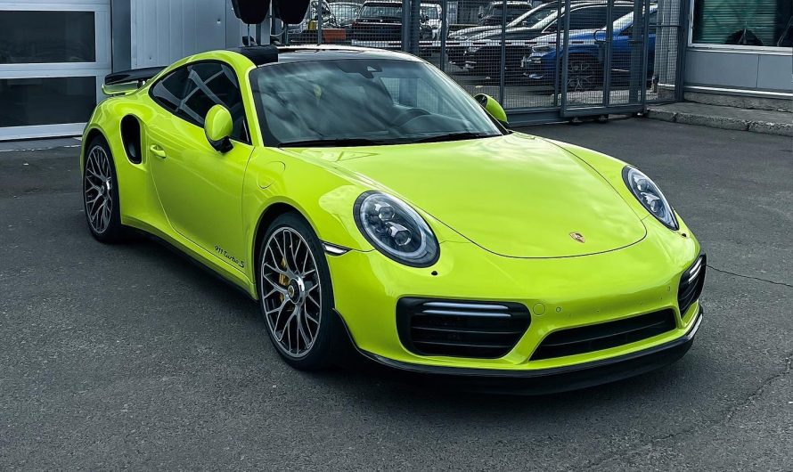 В Україні помітили дорогий і ексклюзивний Porsche 911 Turbo