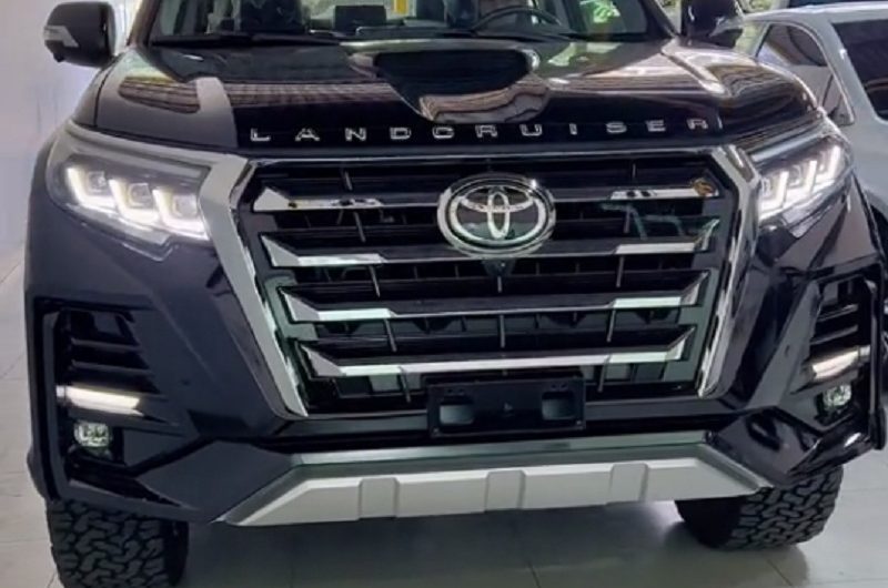 Новий Toyota Land Cruiser Prado вперше показали на відео