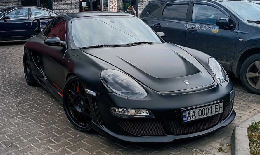 В українському обласному центрі помітили ексклюзивний 800-сильний Porsche
