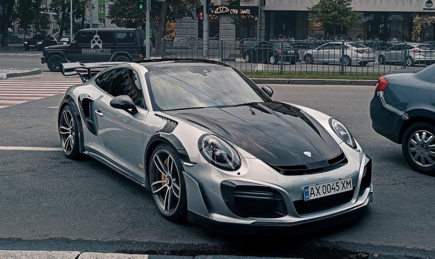 В Україні помітили 720-сильний тюнінгований Porsche 911 (фото)