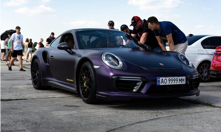 В українському обласному центрі зняли надпотужний тюнінгований Porsche
