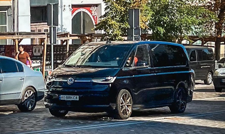 У Києві засвітився новий Volkswagen Multivan T7 (фото)