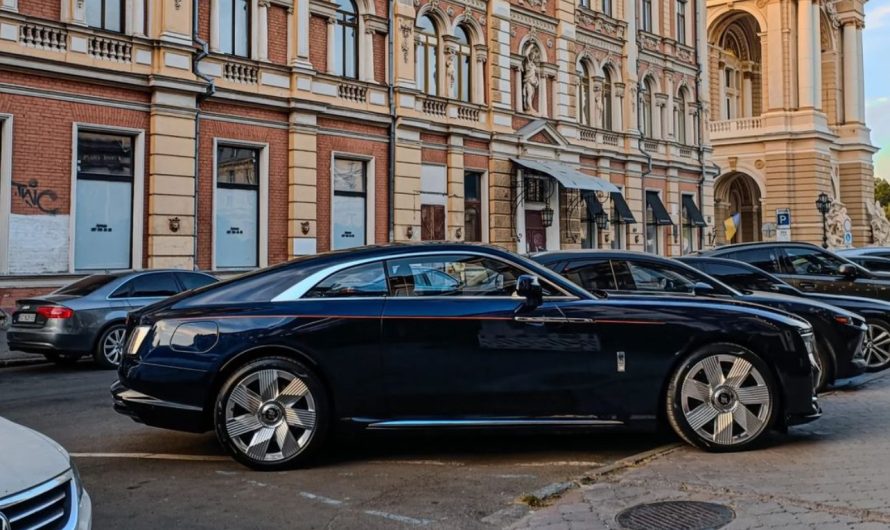 В Одесі засяяла перлина серед електромобілів Rolls-Royce Spectre (фото)