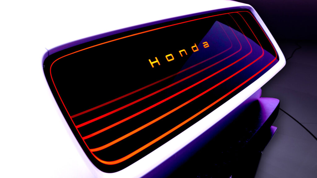 Honda призупинила інвестиції на 15 мільярдів доларів у Канаді через зниження попиту на електромобілі