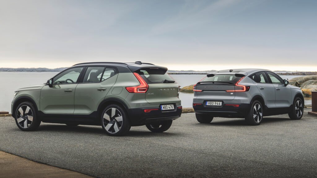 Понад 413 тисяч автомобілів Volvo мають проблеми з камерою заднього виду, як і Polestar