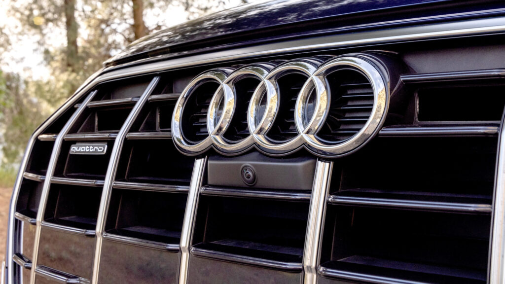 Тисячі автомобілів Audi можуть загорітися через небезпечну течі масла