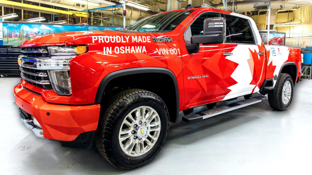 General Motors скорочує сотні робочих місць у Канаді, щоб уникнути митних обмежень та задовольнити Трампа
