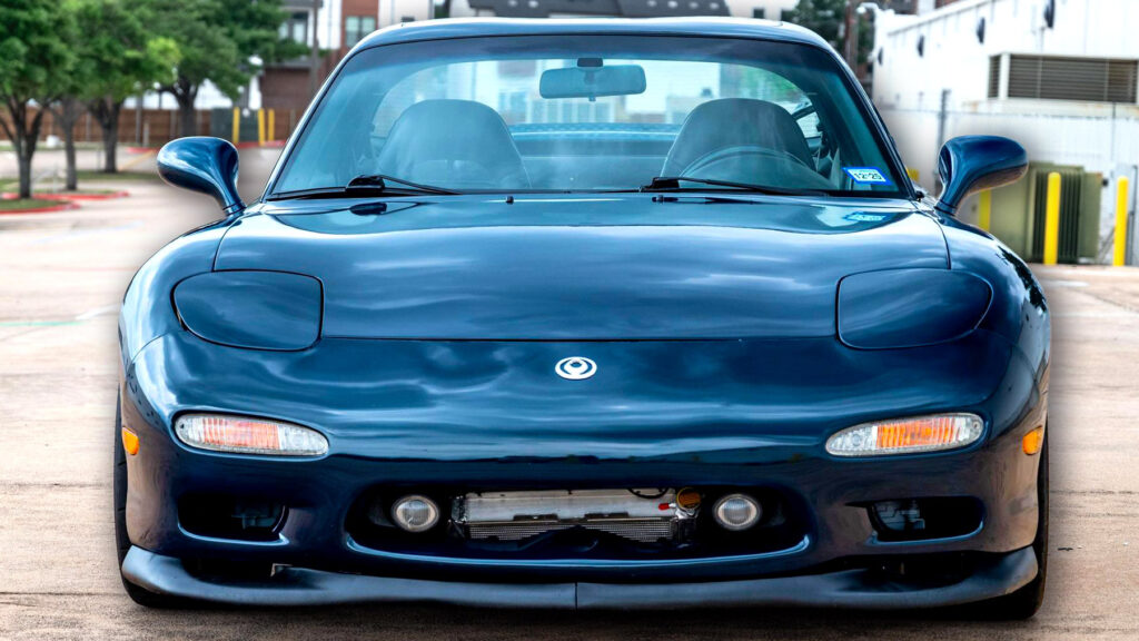 Ця Mazda RX-7 викликає суперечки через свою надзвичайну тишу