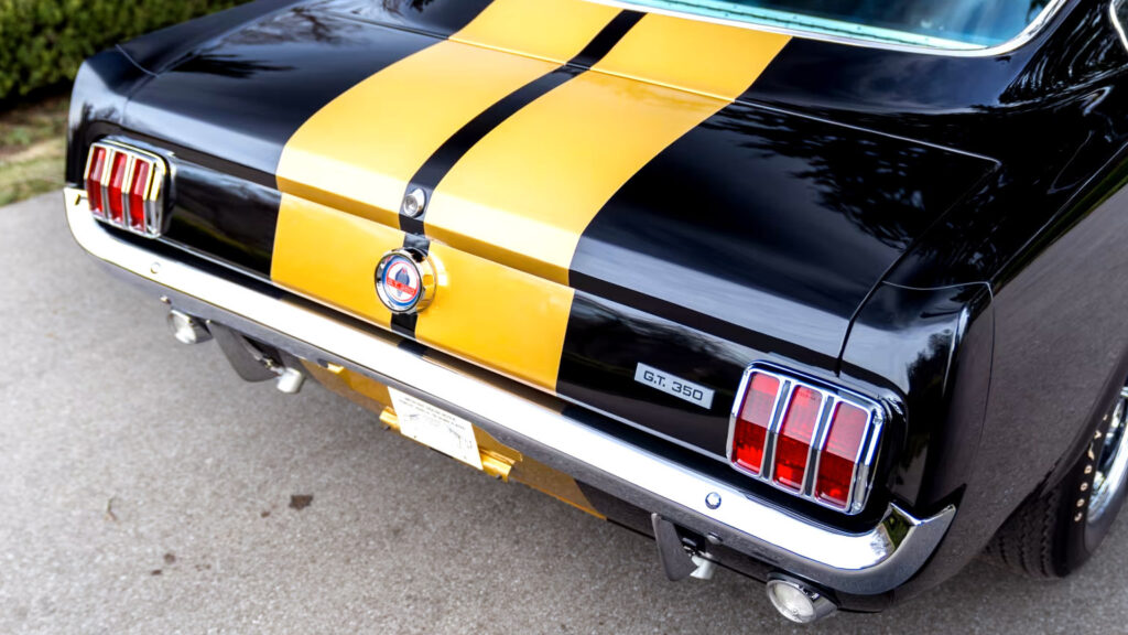 Ідеальний Mustang від Hertz — такий самий, як у день, коли його підписав Шелбі