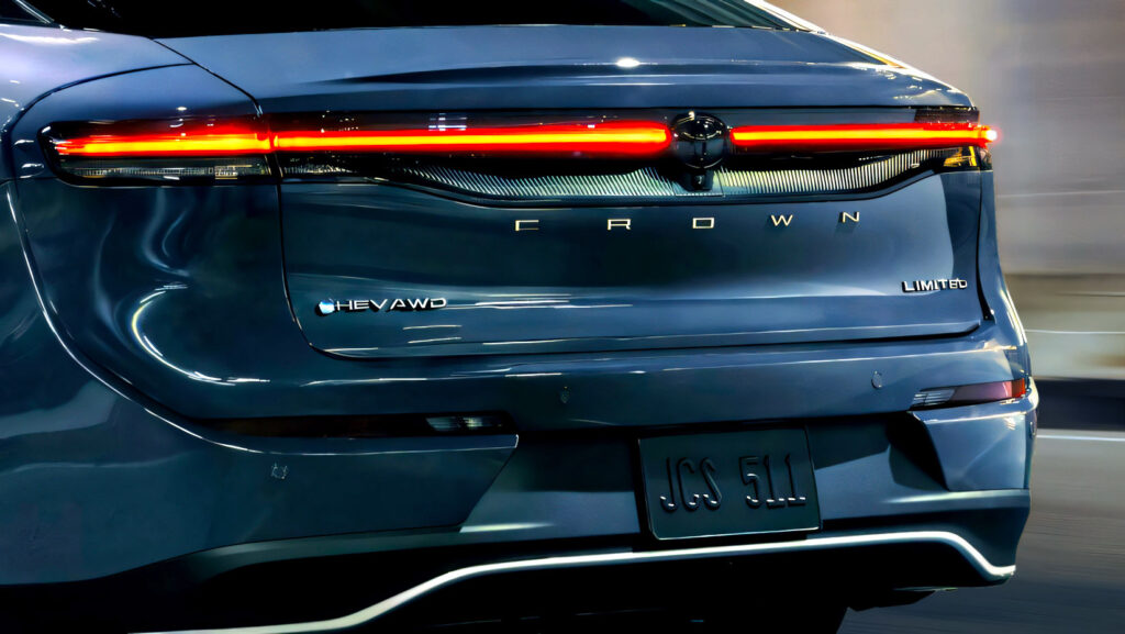 Готуйтеся до значного зростання цін на автомобілі Toyota – офіційне попередження