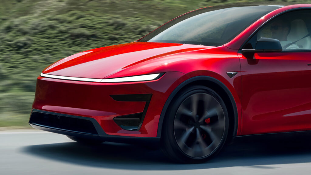 Tesla Model Y Performance надає кросоверу для родини швидкість спорткара