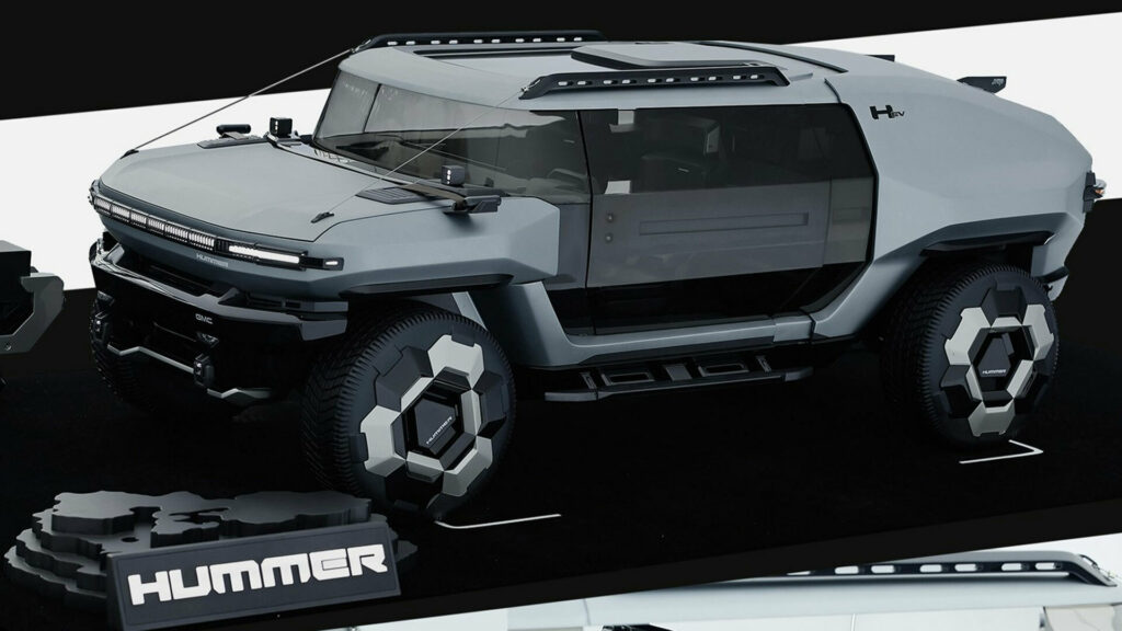 Концепт GMC Hummer HEV Peak виглядає так, ніби він з легкістю поглинає Wrangler та Bronco