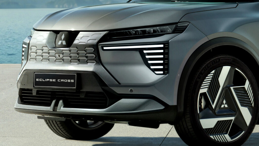 Новий Eclipse Cross повністю електричний, але втратив автентичність Mitsubishi