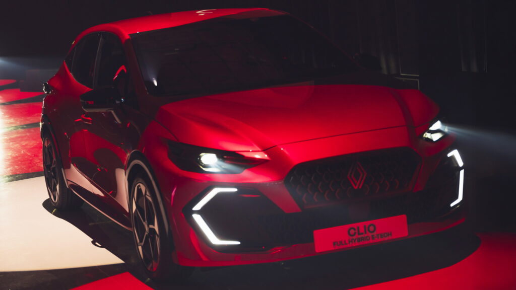Renault планує нові потужні моделі, проте доведеться почекати
