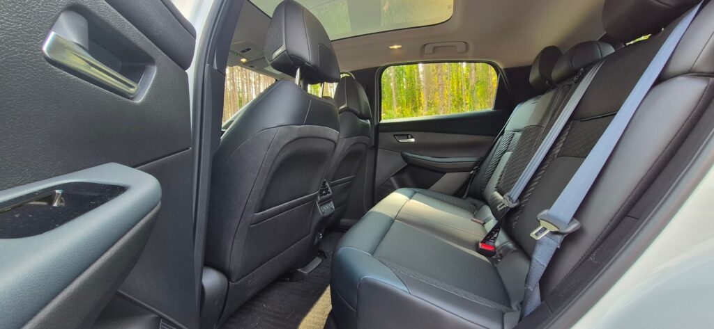  Nissan’s $29,990 Leaf Costs Less But Feels Like So Much More: Review