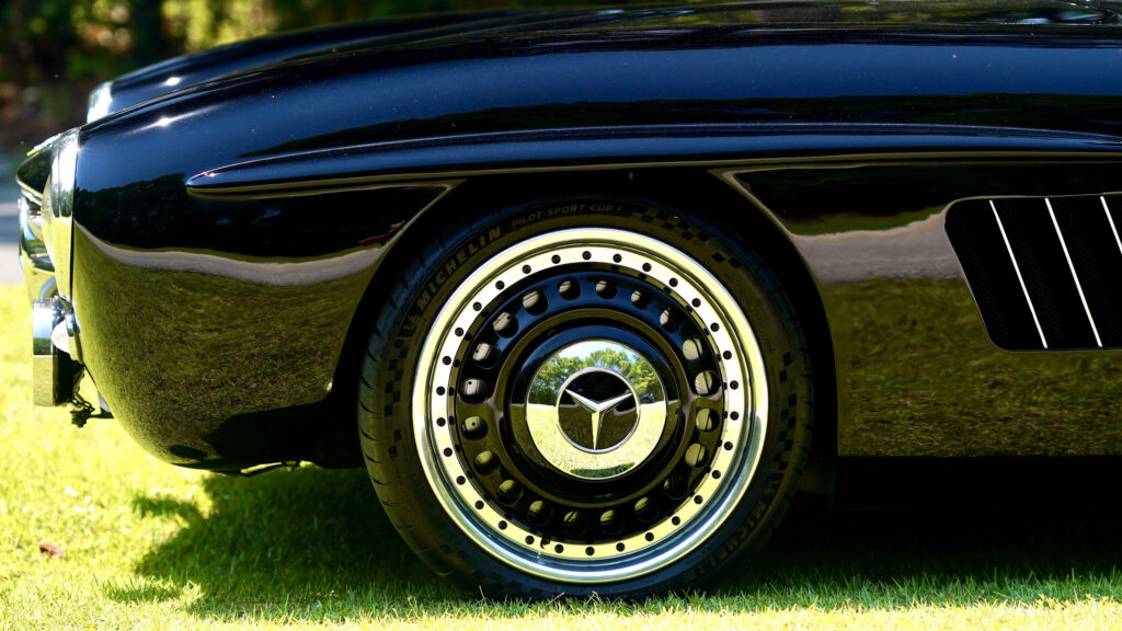 Ні, це не справжній Mercedes 300 SL, але, можливо, він найближчий до нього