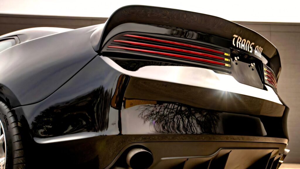 Це відродження Pontiac Trans Am має потужність, що перевершує Bugatti Veyron