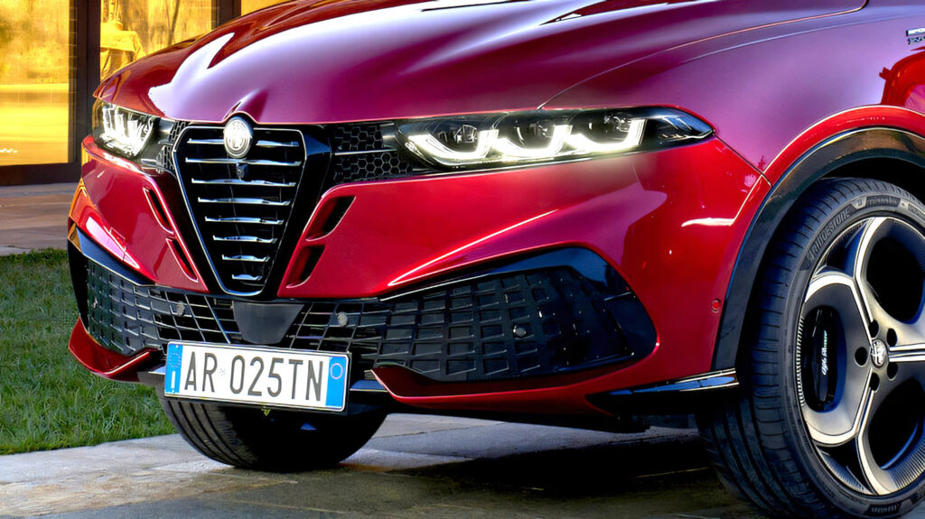 Alfa Romeo оновлює модель Tonale, яка цього потребувала
