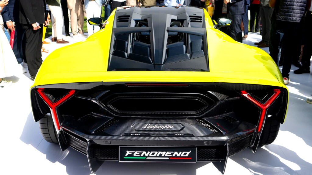 Lamborghini робить ставку на десятирічну гарантію надійності, щоб змінити уявлення про себе