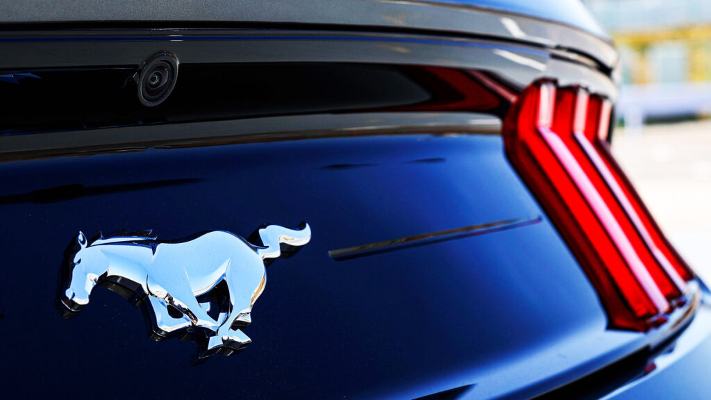 Ford за один день відкликав більше автомобілів, ніж Honda та Acura реалізували за цілий рік