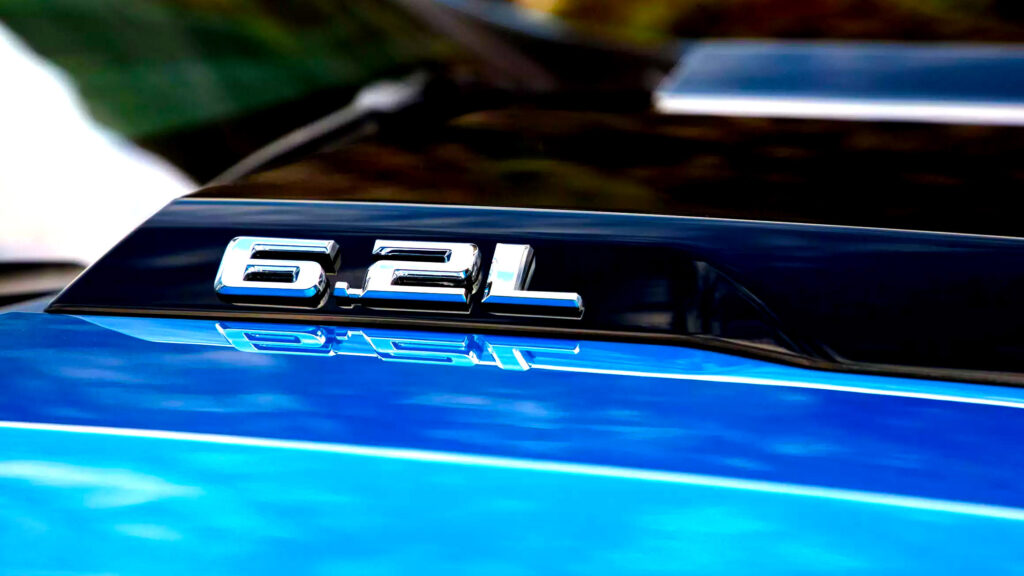 Двигуни GM V8 продовжують виходити з ладу, а федеральні органи вимагають пояснень