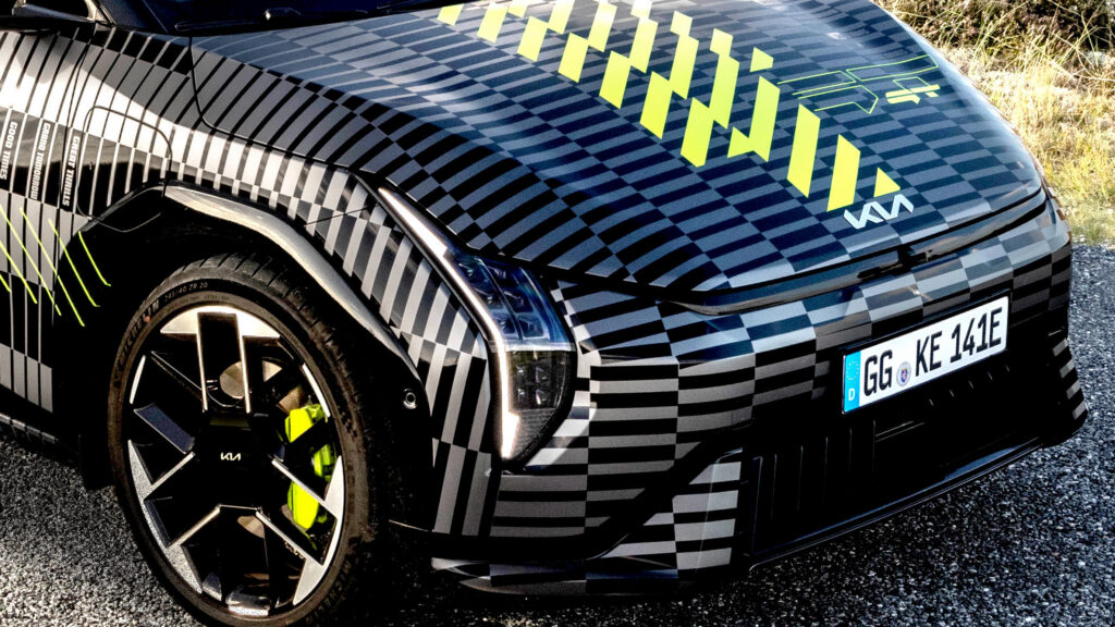 Kia готує електричний відповідник Golf R