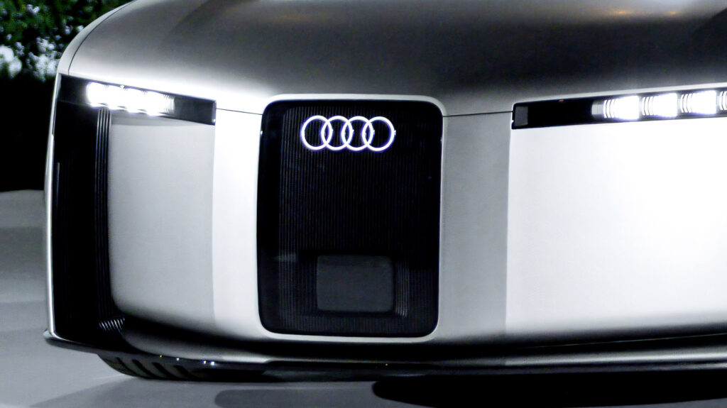 Audi A4 повертається з дизайном концепту TT