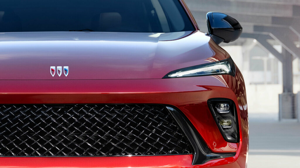 Китайський Buick Envision уникнув тарифів Трампа завдяки значному підвищенню ціни